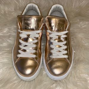Puma Sneakers women’s rose Gold size 8